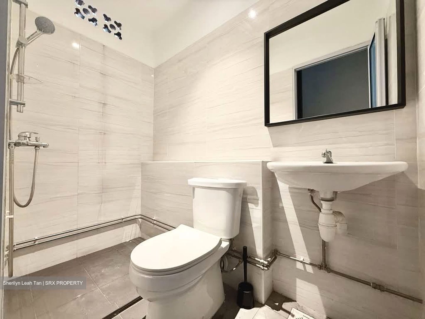 Jalan Besar (D8), Shop House #569587091